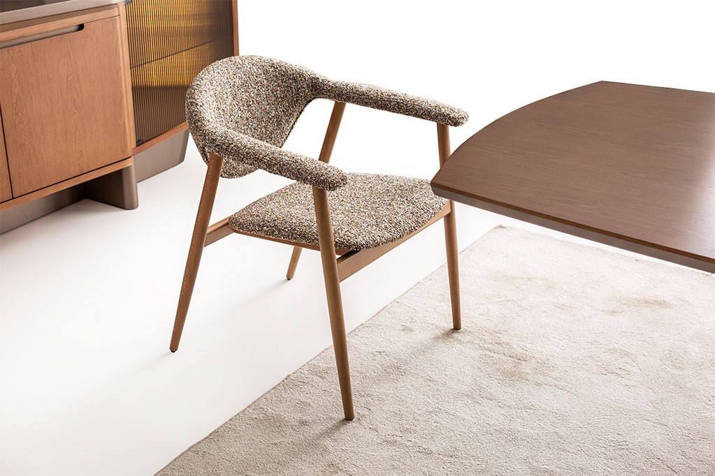 blagovaonska stolica statue